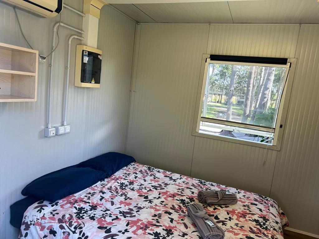 Gundiah Gundy Pub & Caravan Park מראה חיצוני תמונה